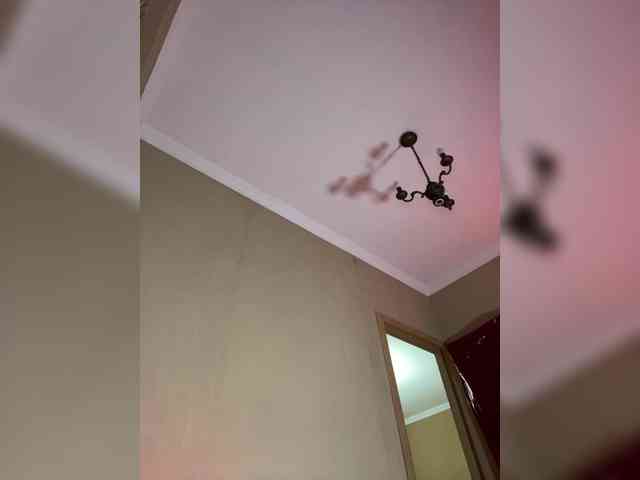 LINA69FEMDOM's chat room