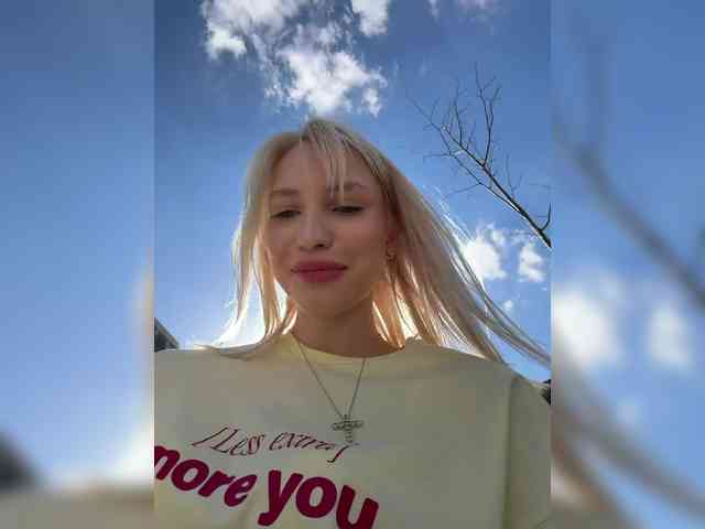 Cristi-Candy's chat room