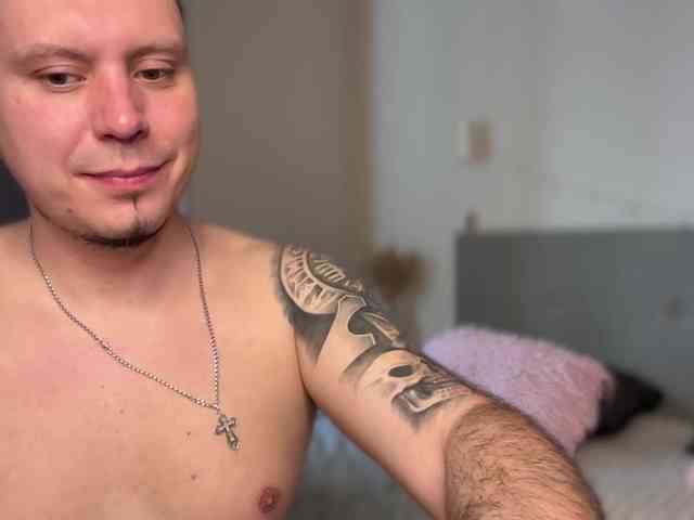SquirtalPussy's chat room