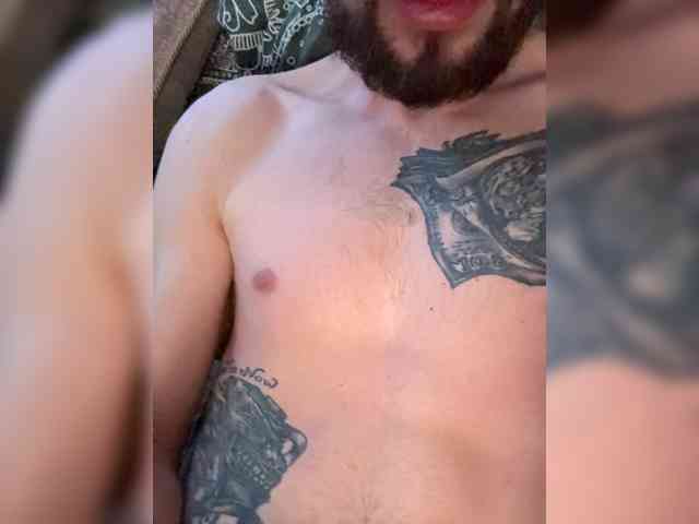 Love1day's chat room