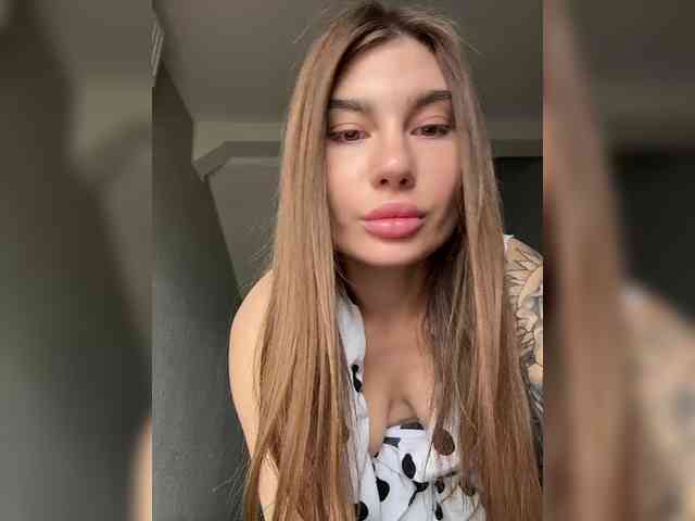 -EmilyBaby-'s chat room