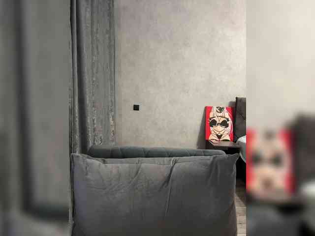AlinaRay's chat room