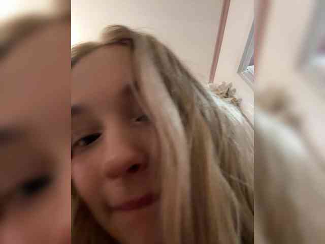 MimiMila's chat room