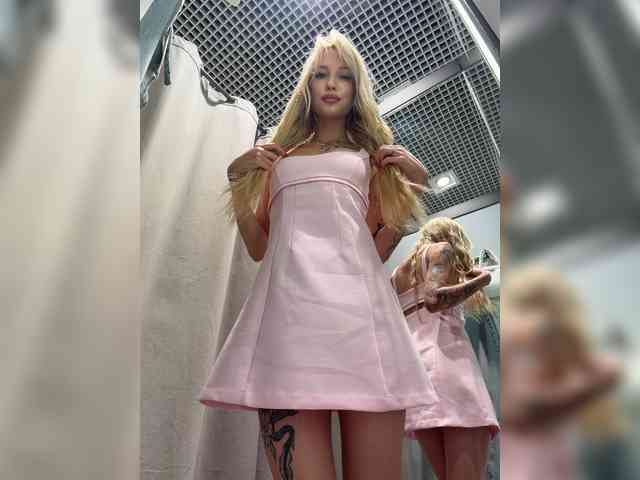 Cristi-Candy's chat room