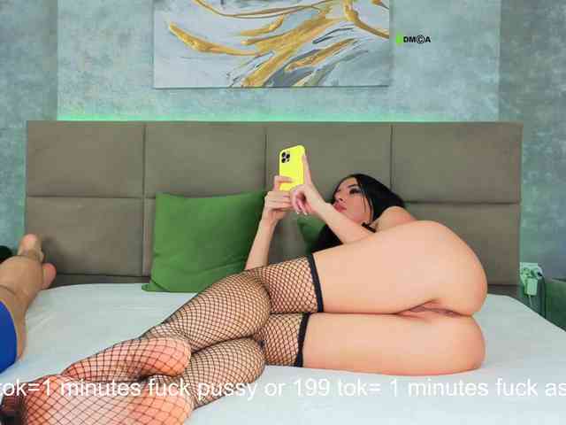 -Criss__Alex-__'s chat room