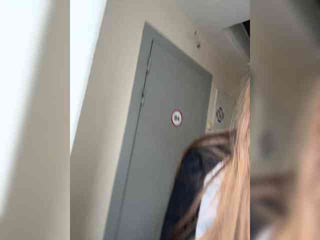 LolaSexxx's chat room