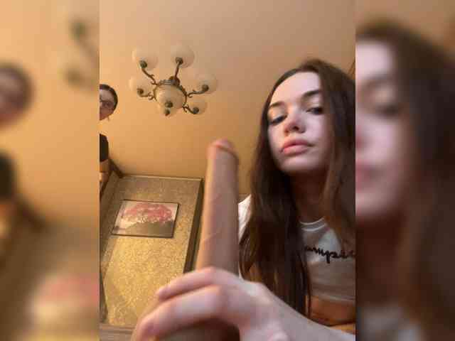 shyyyygirls's chat room