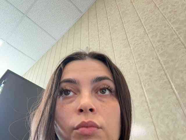 LustySass's chat room