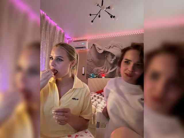 _Katrinka_'s chat room