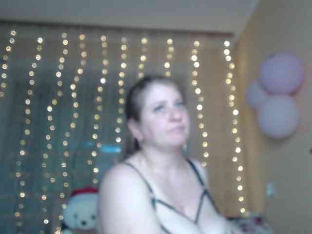 WetAngely's chat room