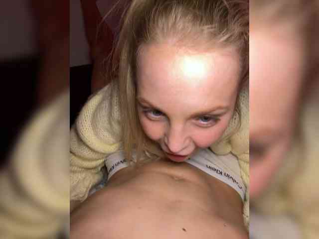 Angelboypussy's chat room