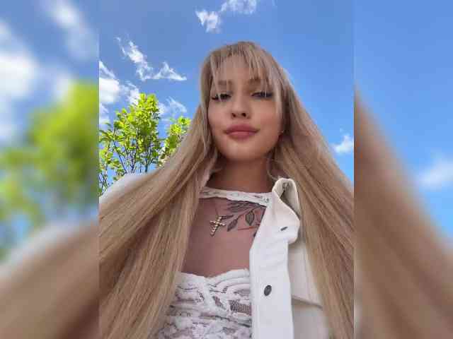 Cristi-Candy's chat room