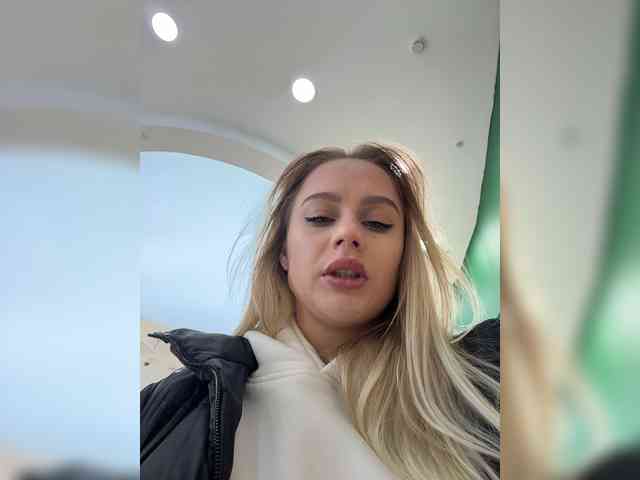_Katrinka_'s chat room