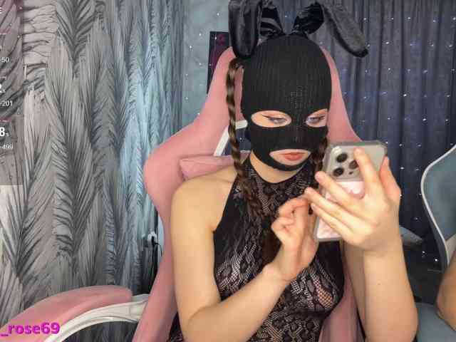 LallyRose's chat room