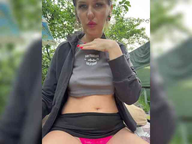 -SweetNatali-'s chat room