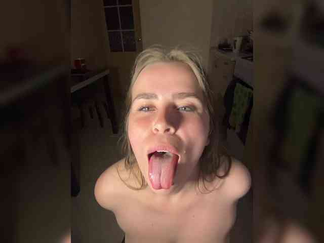 LolaSexxx's chat room