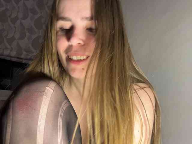LolaSexxx's chat room