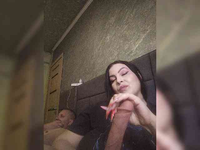 Cleopatra1990's chat room