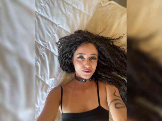 -SATIVA-'s chat room