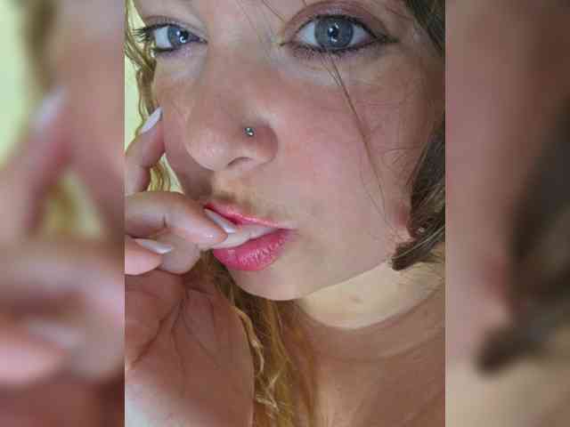 FLUFFY_BEAUTY's chat room