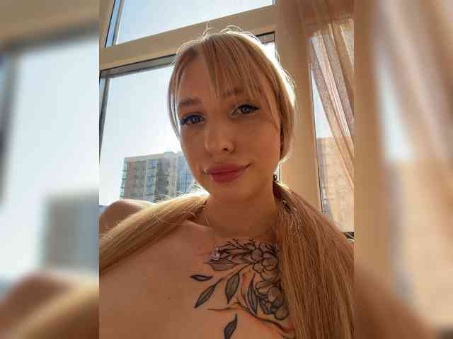 Cristi-Candy's chat room