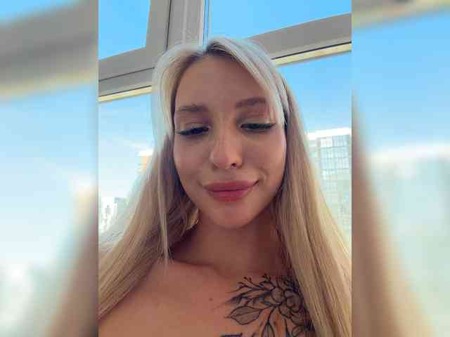Cristi-Candy's chat room