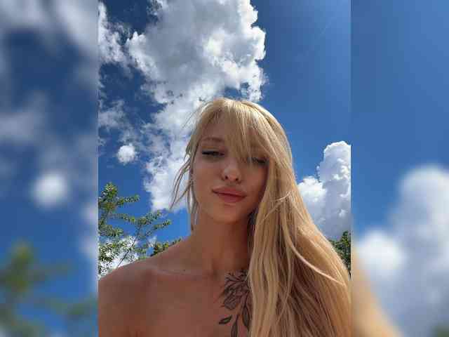 Cristi-Candy's chat room