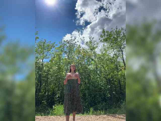 -EmilyBaby-'s chat room