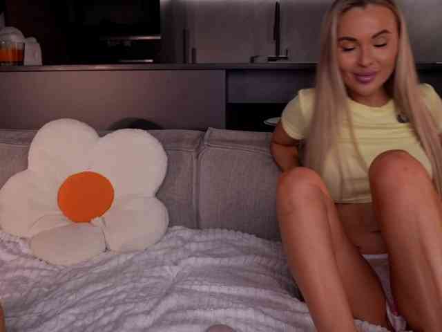 AlexisGrays's chat room