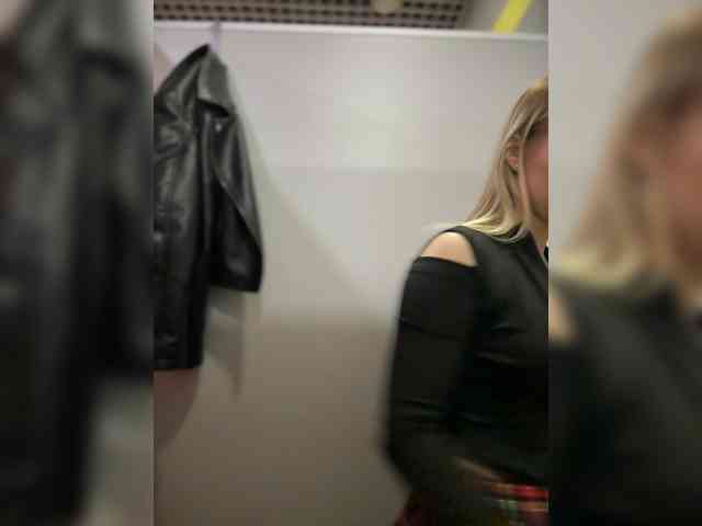 _Katrinka_'s chat room