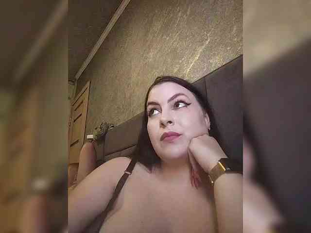 Cleopatra1990's chat room