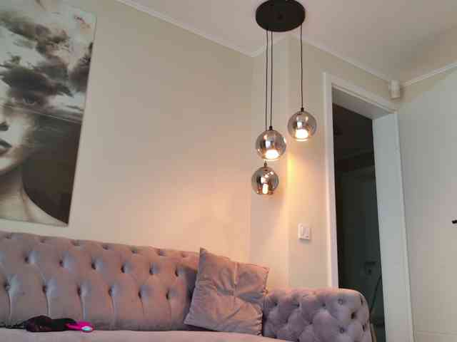 LennaGodess's chat room