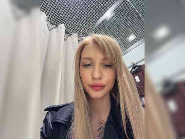 Cristi-Candy's chat room