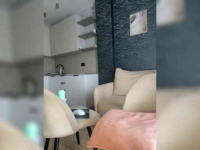 -Molly-'s chat room