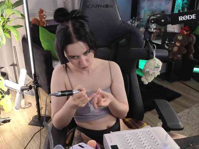 Kira_Li_Lime's chat room