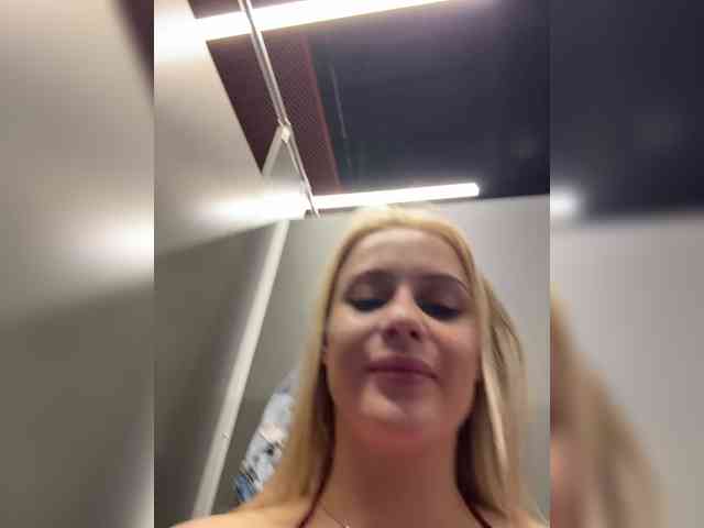 _Katrinka_'s chat room