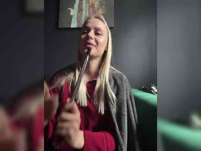 _Katrinka_'s chat room
