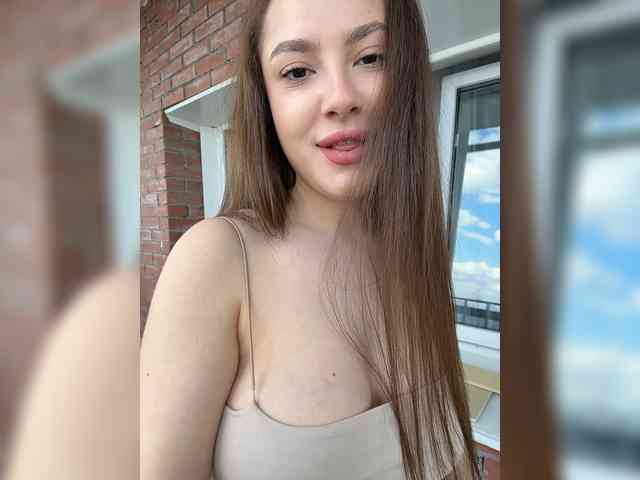 -Valeria-'s chat room