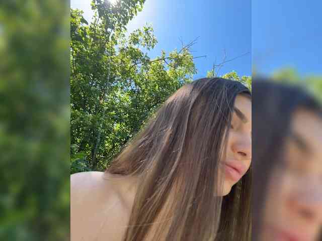 -EmilyBaby-'s chat room