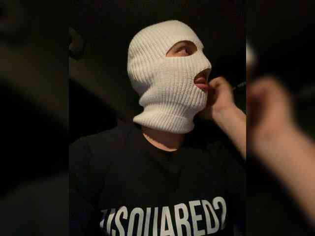 NikkiAlex's chat room