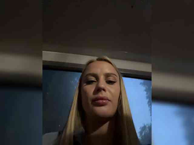 _Katrinka_'s chat room