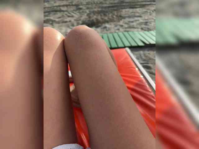 OrgazMia's chat room