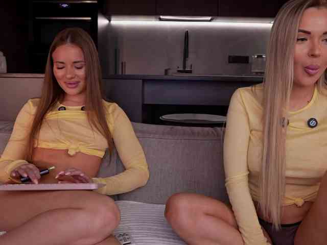 AlexisGrays's chat room