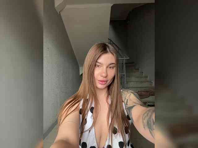 -EmilyBaby-'s chat room