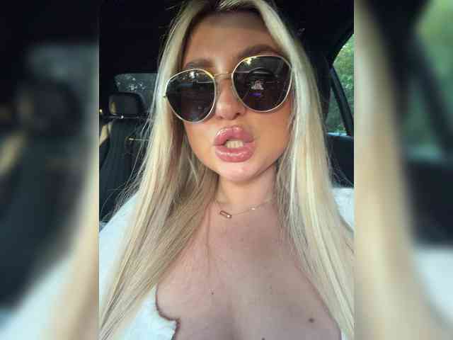 Stiflers_mom's chat room