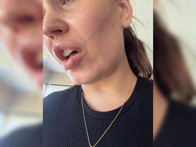 Anutka-chocolatee's chat room