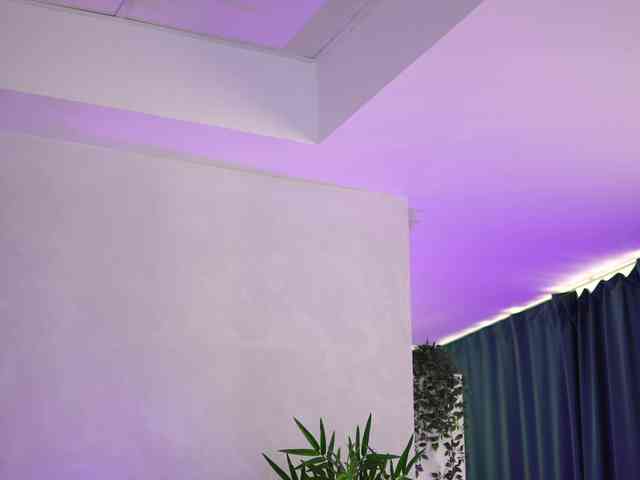 ArtTeasee's chat room