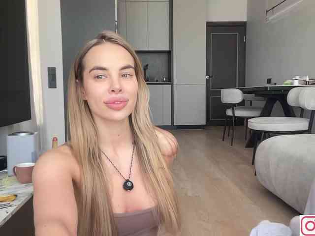 diffgirls1-1's chat room