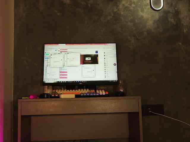 MissKristel's chat room