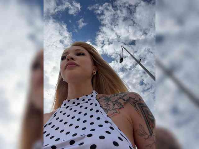 Cristi-Candy's chat room